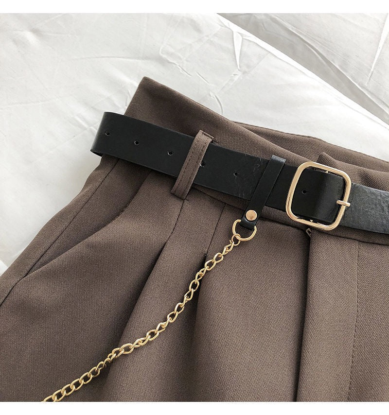Chic Black High-Waisted Pleated Shorts with Gold Chain Belt , SShopoza