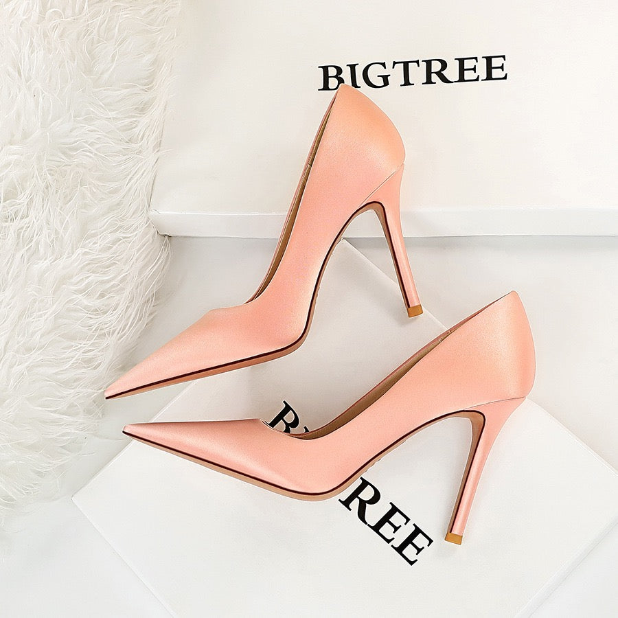 2026 women’s Bow Heels ( fille )