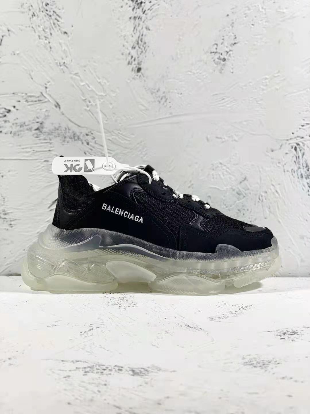 : Balenciaga Triple S - Sneaker
