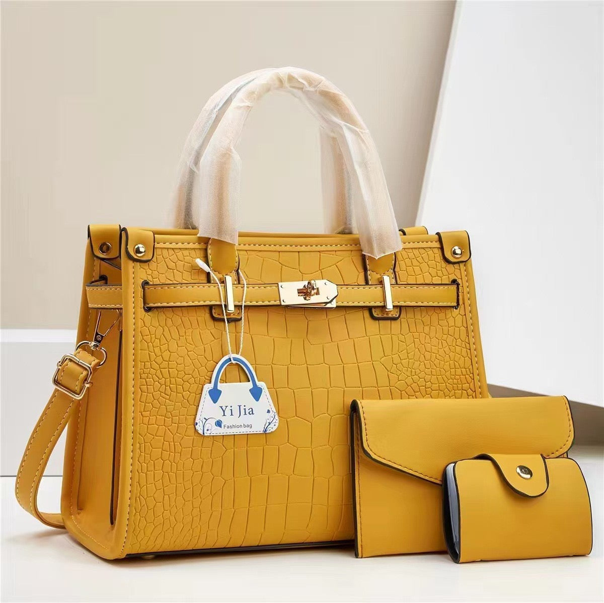 3-Piece Crocodile Textured Handbag Set – Elegant, Versatile & Chic”
