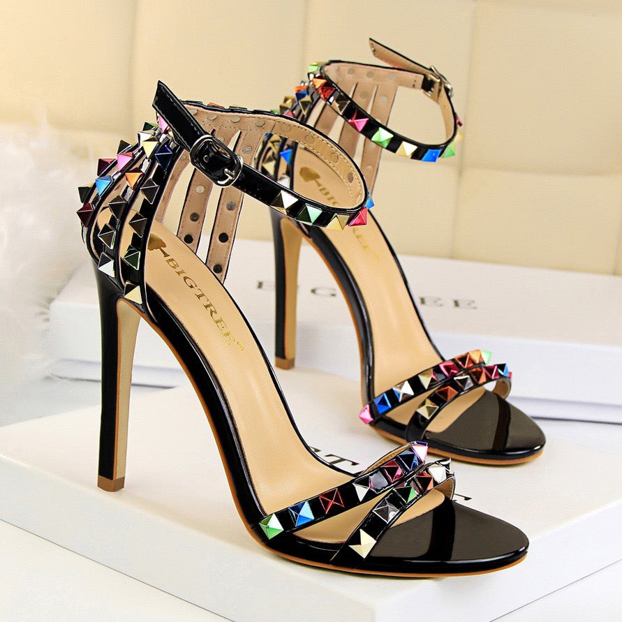 Women’s Studded High-Heeled Sandals ( fille )