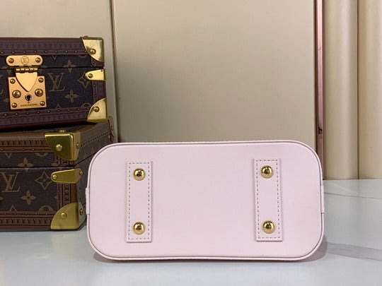 Louis Vuitton Monogram Chain Handbag Pink