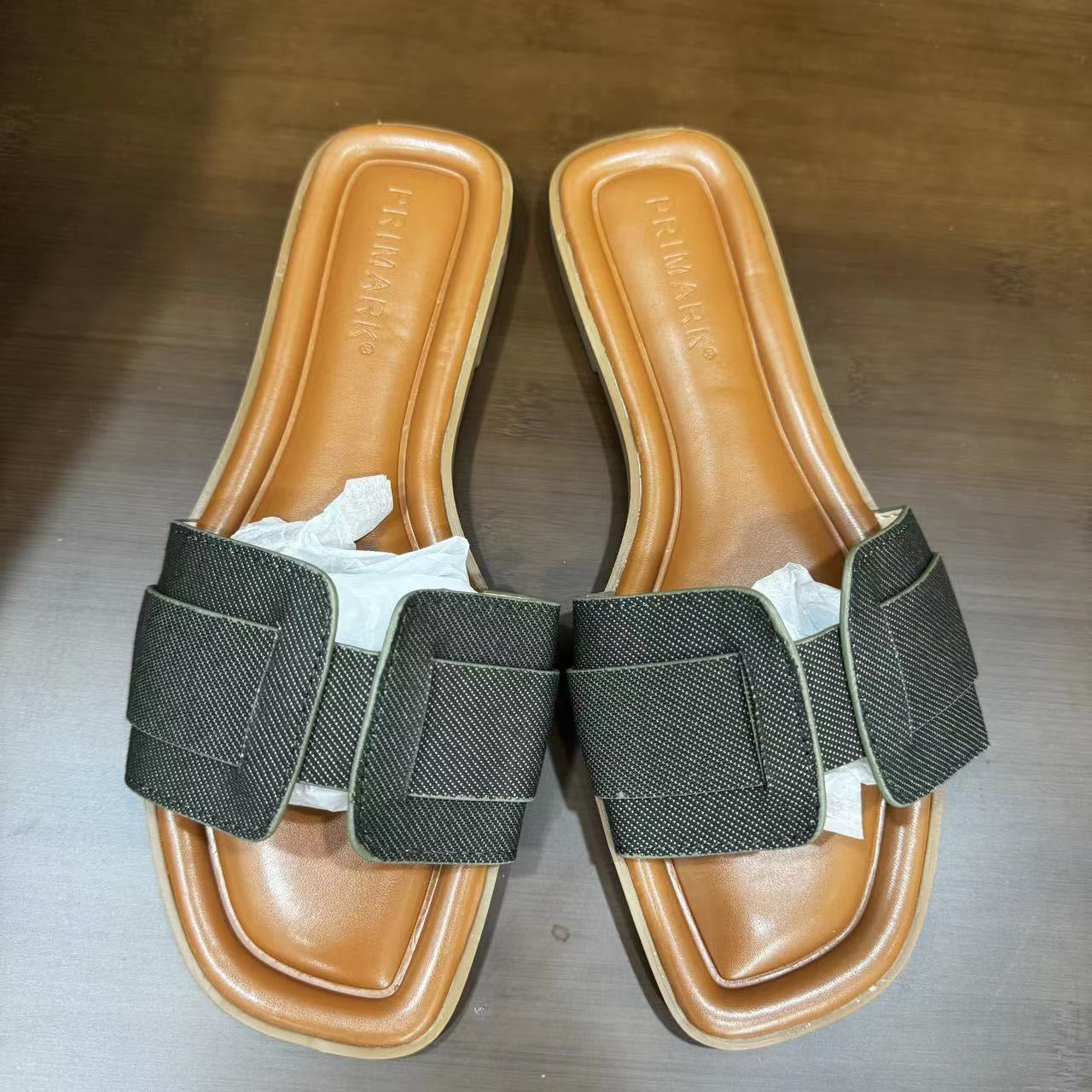 New Women’s Black Strap Slip-On Sandals ( fille)