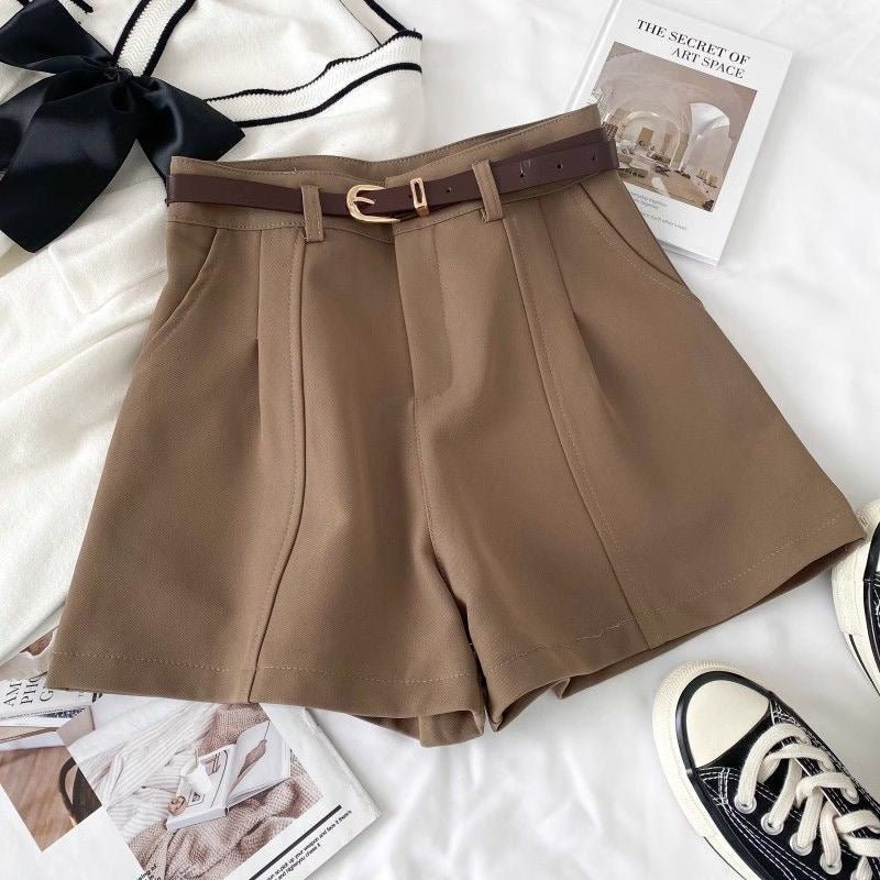 Chic Black High-Waisted Pleated Shorts with Gold Chain Belt ,SShopoza