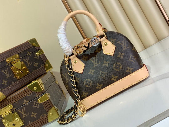Louis Vuitton Monogram Chain Handbag