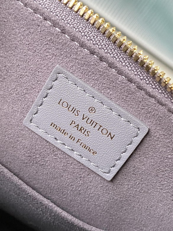 Louis Vuitton Monogram Chain Handbag