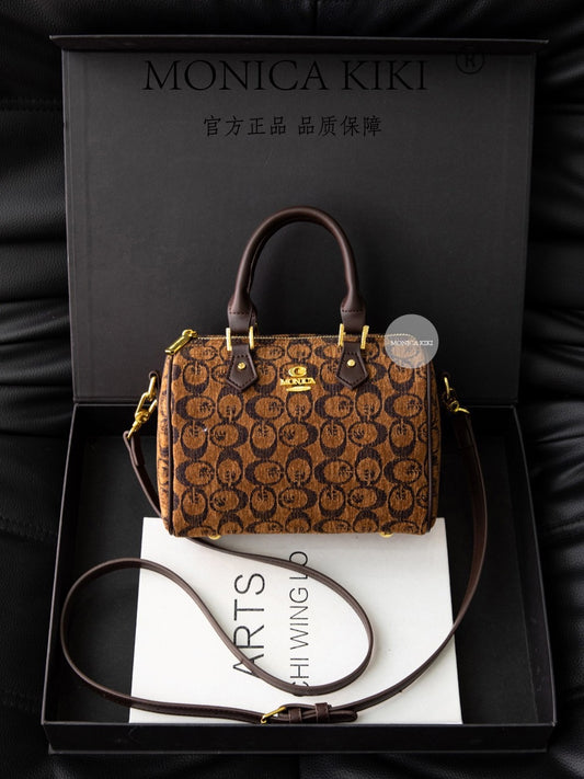 Fashionable and Simple Boston Women's Bag 2025 New Autumn and Winter Texture Single Shoulder Large Capacity Bag Commuter Texture Crossbody Bag