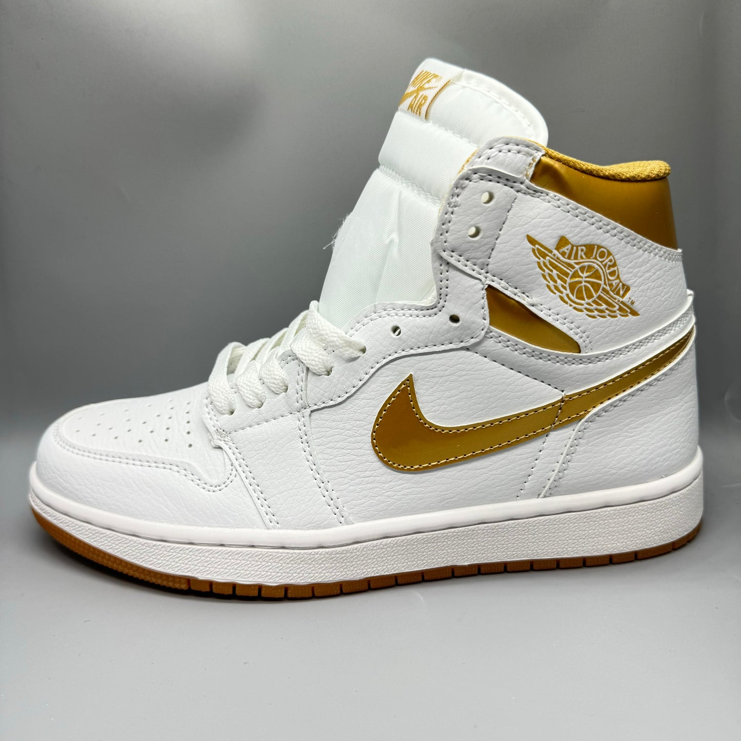 Nike Air Jordan 1 “White & Metallic Gold