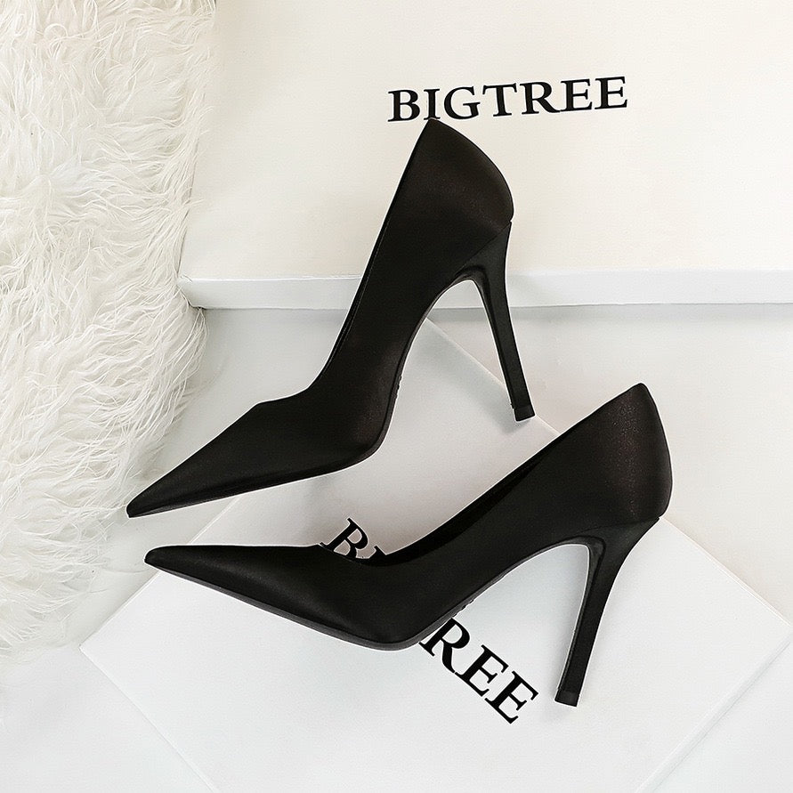 2026 women’s  Bow Heels ( fille )