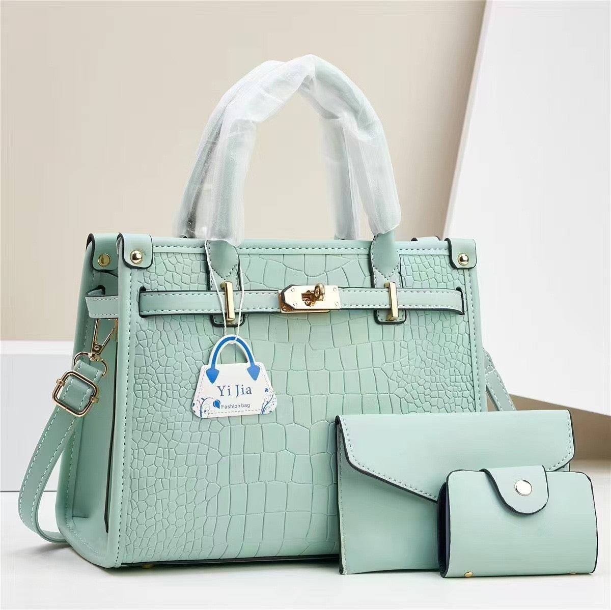 3-Piece Crocodile Textured Handbag Set – Elegant, Versatile & Chic”
