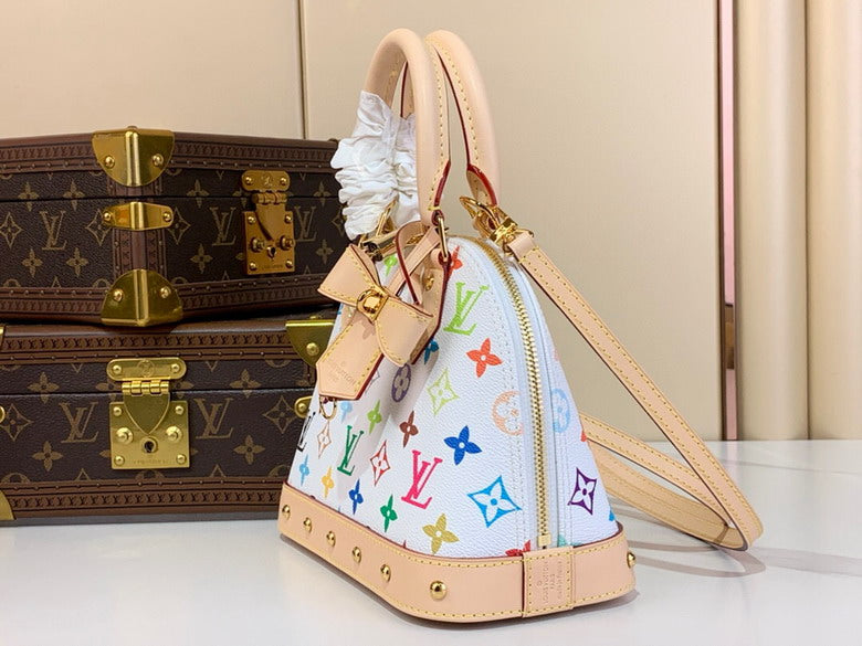 Luxury Louis Vuitton Monogram Chain Handbag