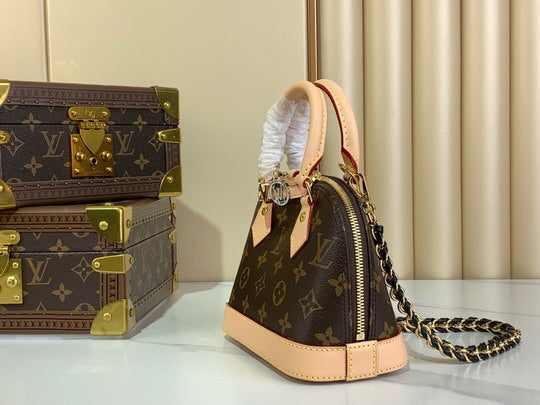 Louis Vuitton Monogram Chain Handbag
