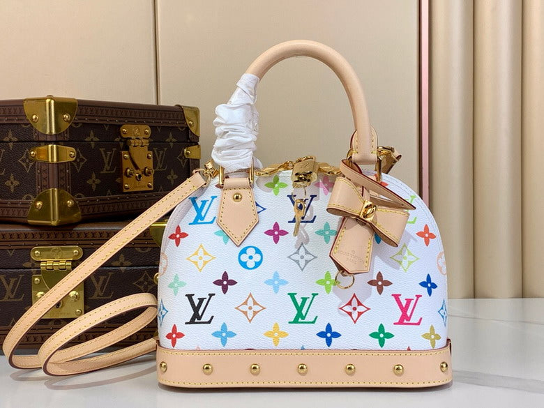 Luxury Louis Vuitton Monogram Chain Handbag