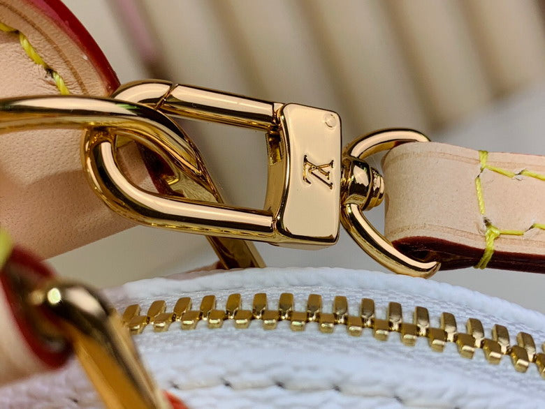 Luxury Louis Vuitton Monogram Chain Handbag