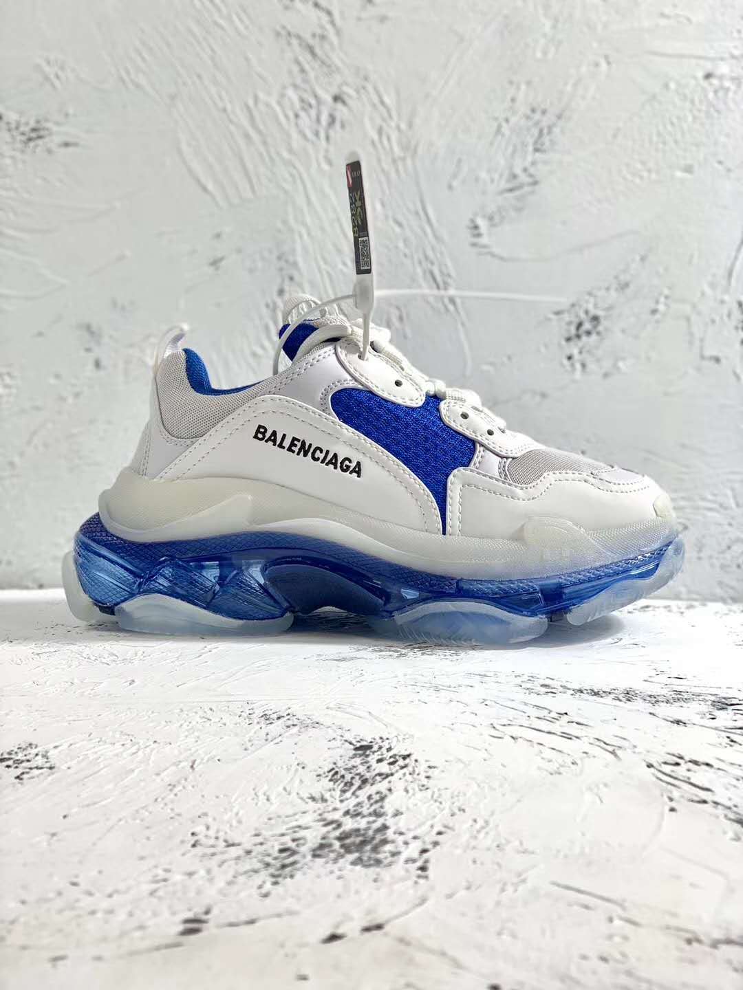 Balenciaga Triple S Sneaker – Light Grey