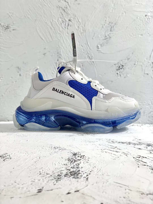 Balenciaga Triple S Sneaker – Light Grey