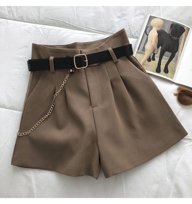 Chic Black High-Waisted Pleated Shorts with Gold Chain Belt , SShopoza